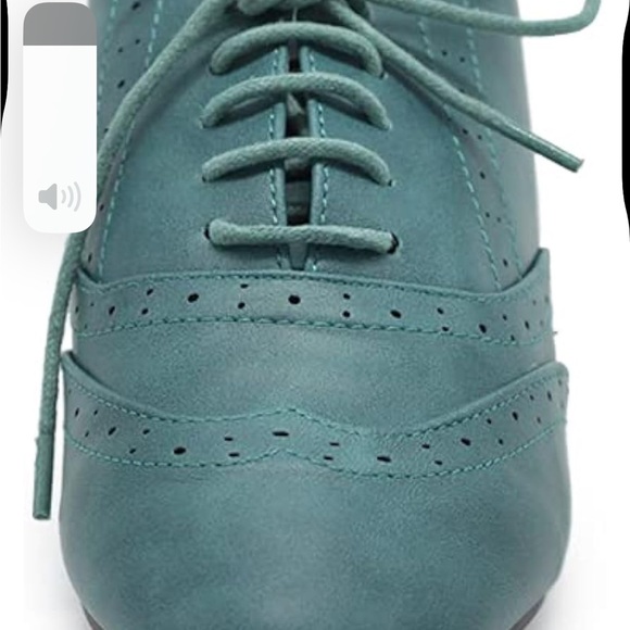 Women’s teal blue oxfords size 7.5 - Picture 6 of 8